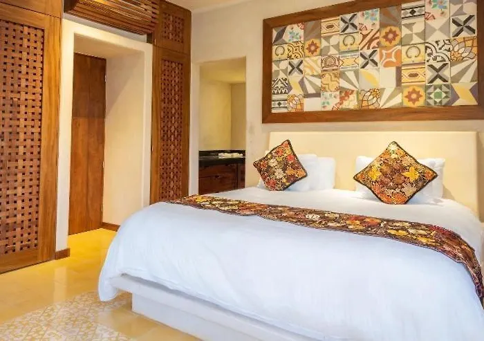 Niwa Hotel 4*